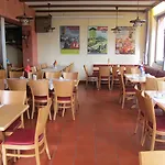 Zur Burg Nuerburg-ring 3* נורבורג