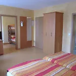 Zur Burg Nuerburg-ring Hotell Nürburg