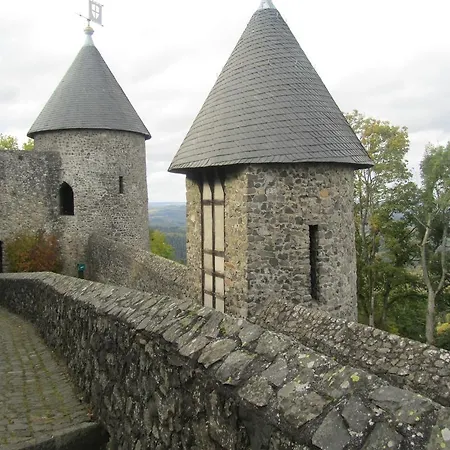 Hotel Zur Burg Nurburg