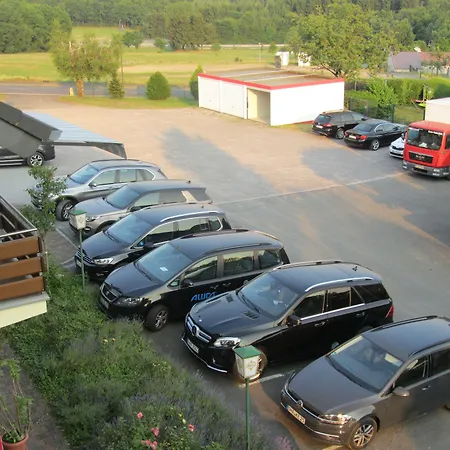 Hotel Zur Burg Large Car Park