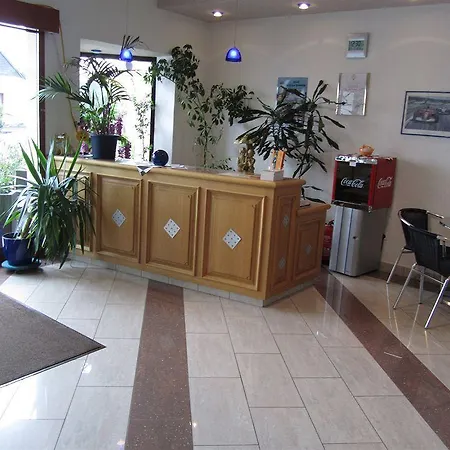 Hotel Zur Burg Large Car Park 3*