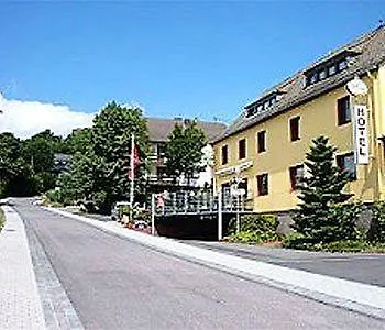 Zur Burg Nuerburg-ring Nürburg