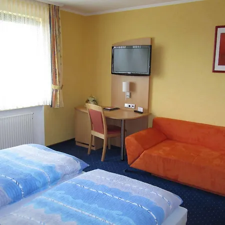 Hotel Zur Burg Nurburg