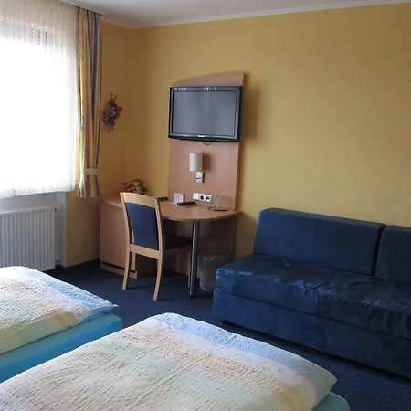 Hotel Zur Burg 3*