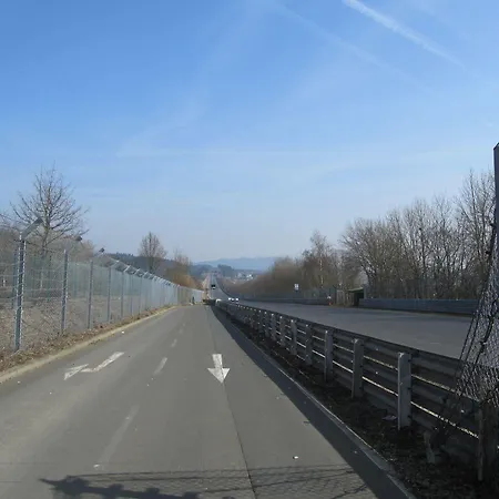 Hotel Zur Burg 3*
