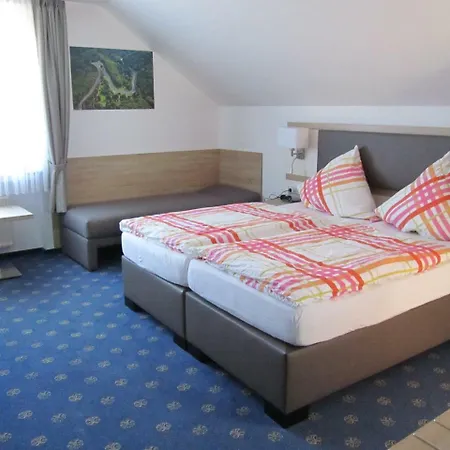 Hotel Zur Burg