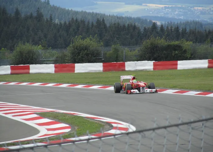 Hotel Zur Burg Nürburg