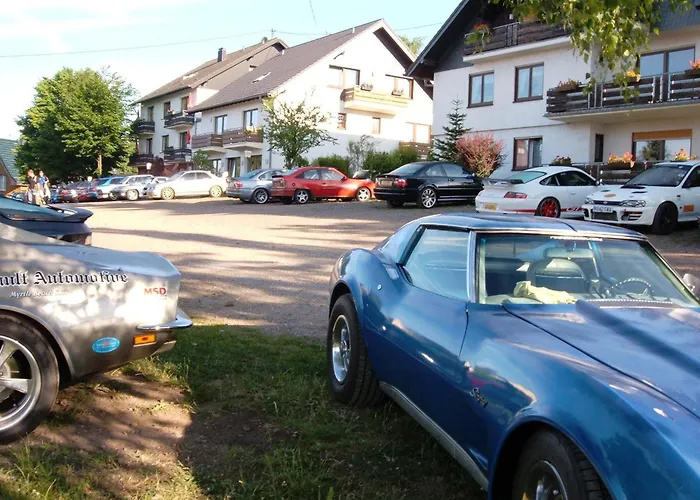 Zur Burg 뉘르부르크