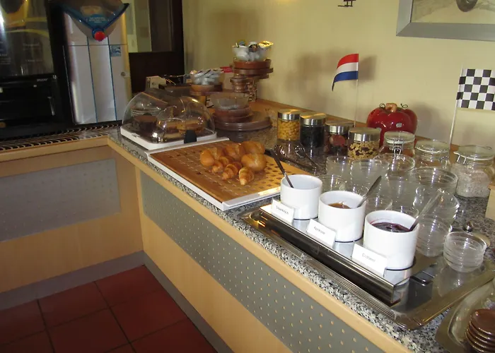 Zur Burg 호텔 뉘르부르크