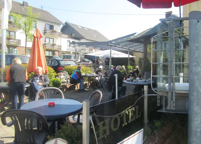 Hotel Zur Burg Nürburg